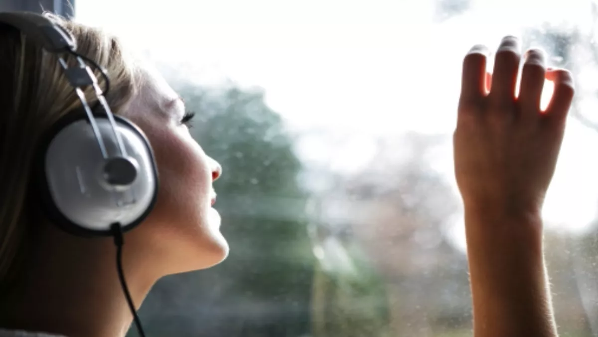 Love music, love iTunes says Apple
