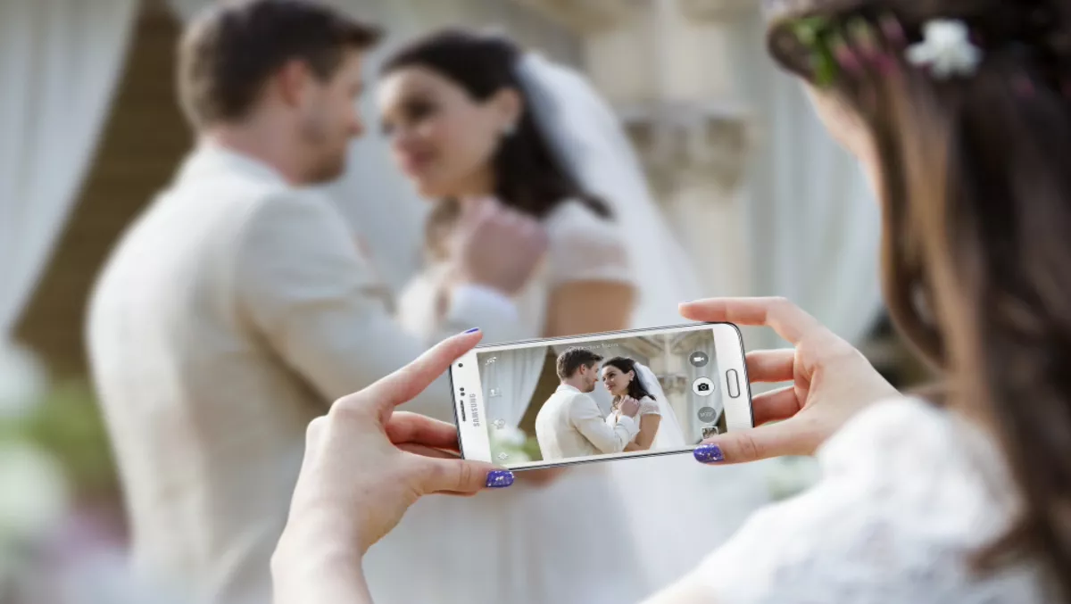 Inside the 'water resistant' Samsung Galaxy S5…