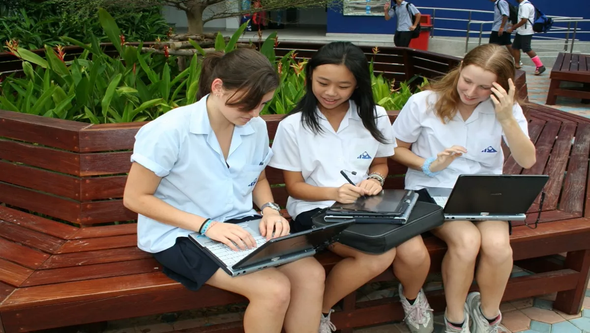 Labour to fund tech in schools