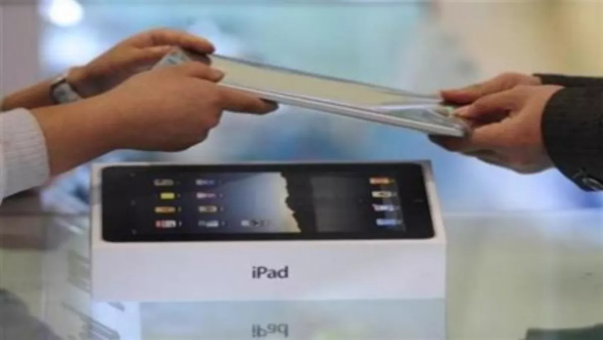 Israel lifts iPad ban