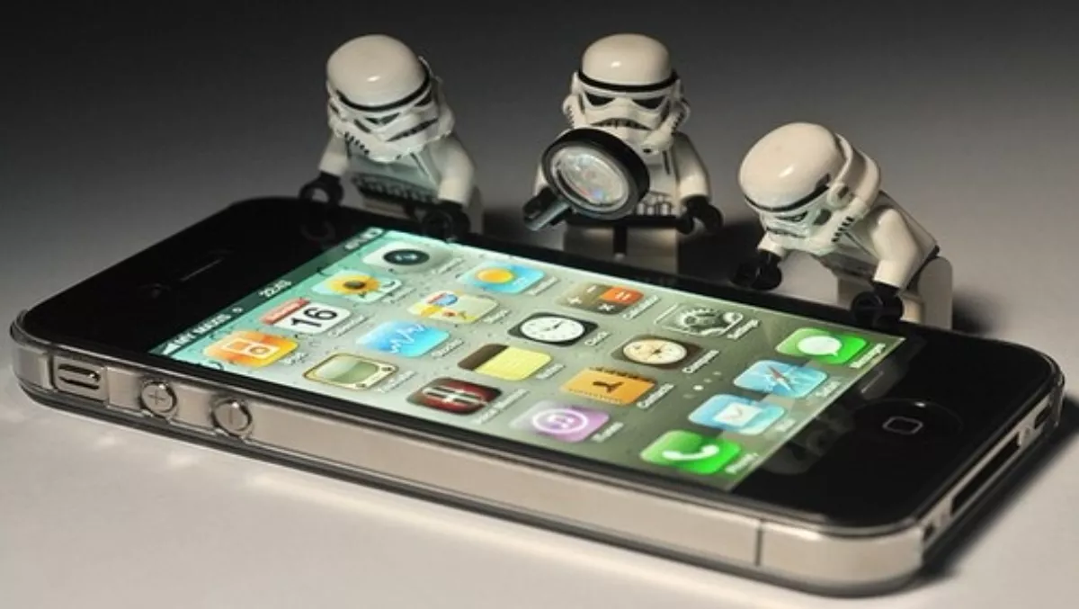 Apple says it's not tracking iphone users