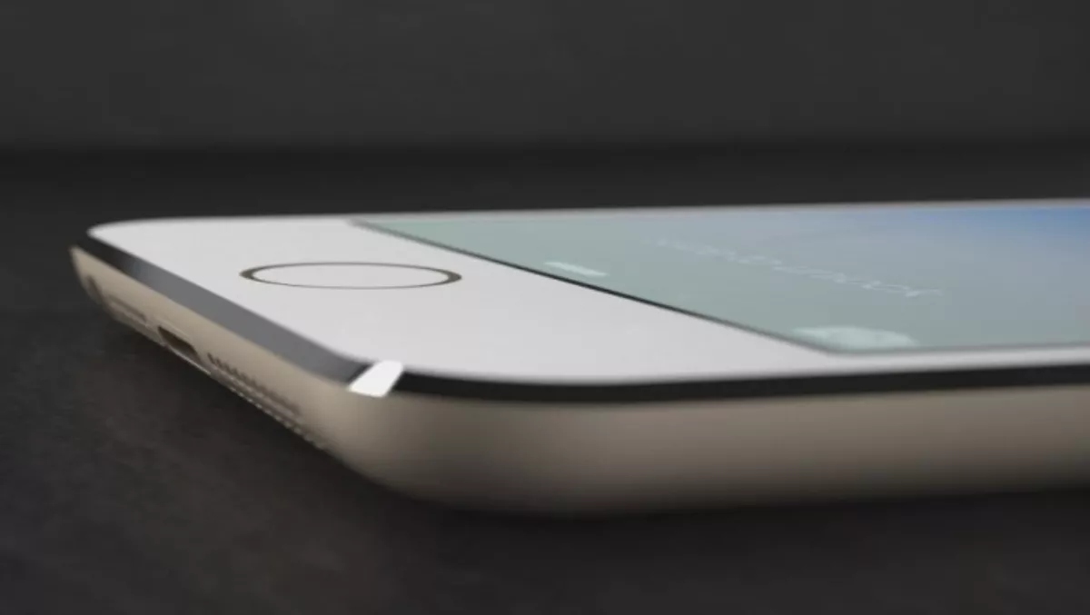 iPhone 6 - Big screen and solar charging?