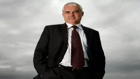 Simon moutter clouds