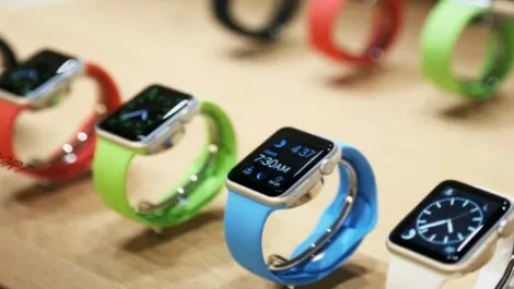 Apple watch sells out