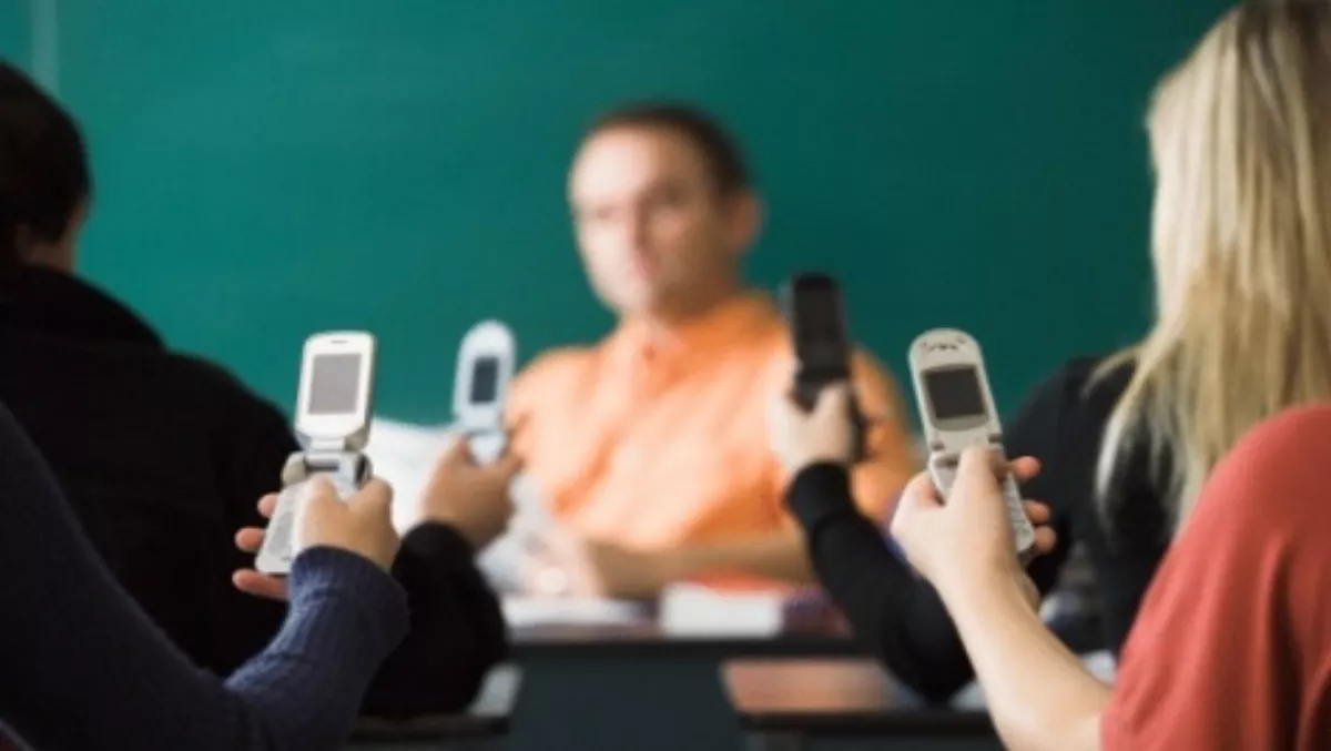 Mobiles: do they really affect learning?