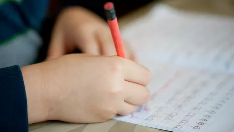 Technology hindering kids' writing skills