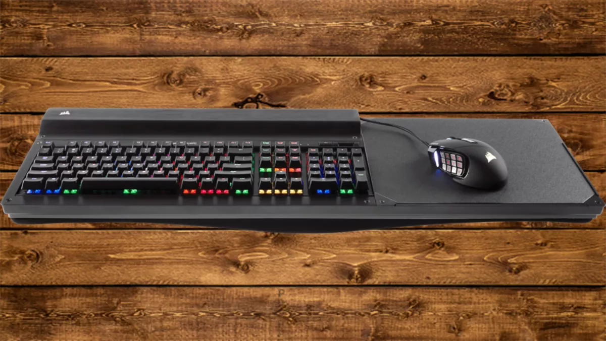 Hands-on Review: Corsair Lapdog - Living room gaming with zero compromise