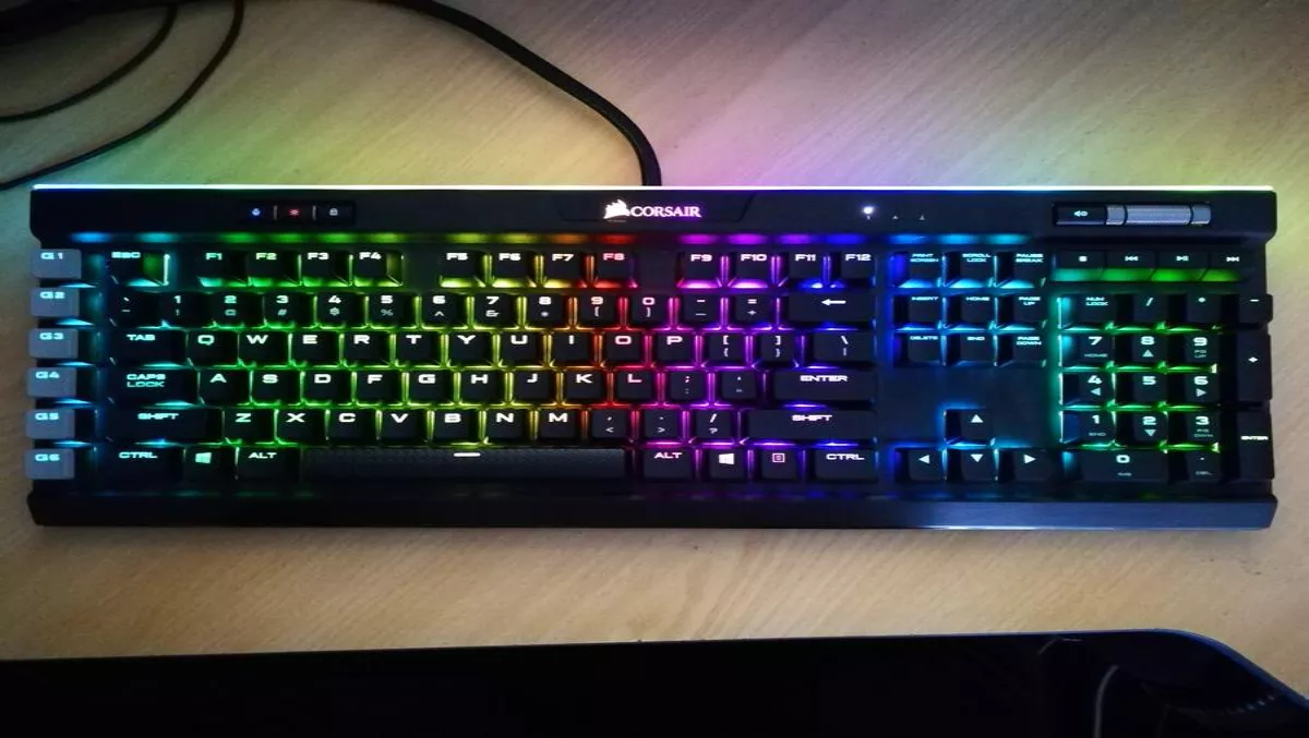 The Corsair K95 RGB Platinum, the gaming keyboard you've always dreamed of