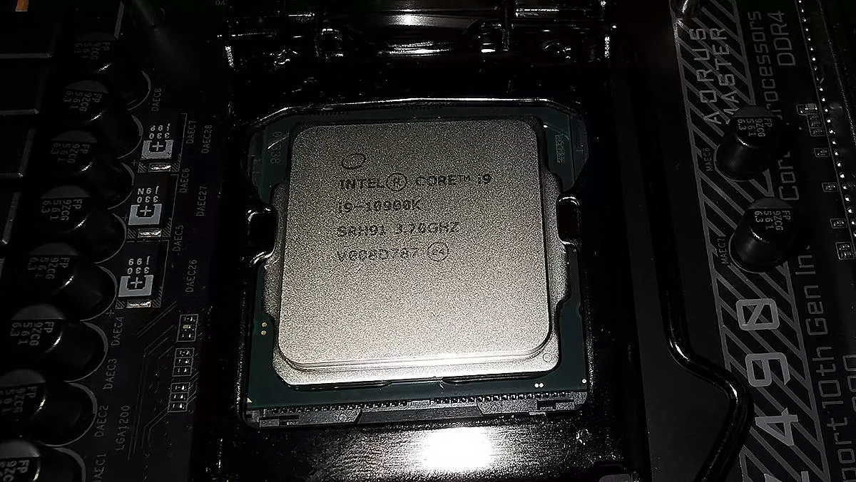 Hands-on Review: Intel Core i5-10600K and Core i9-10900K