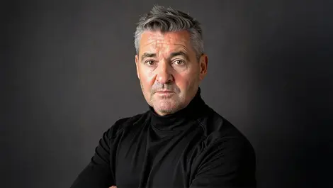 Ps   philip barnett   headshot