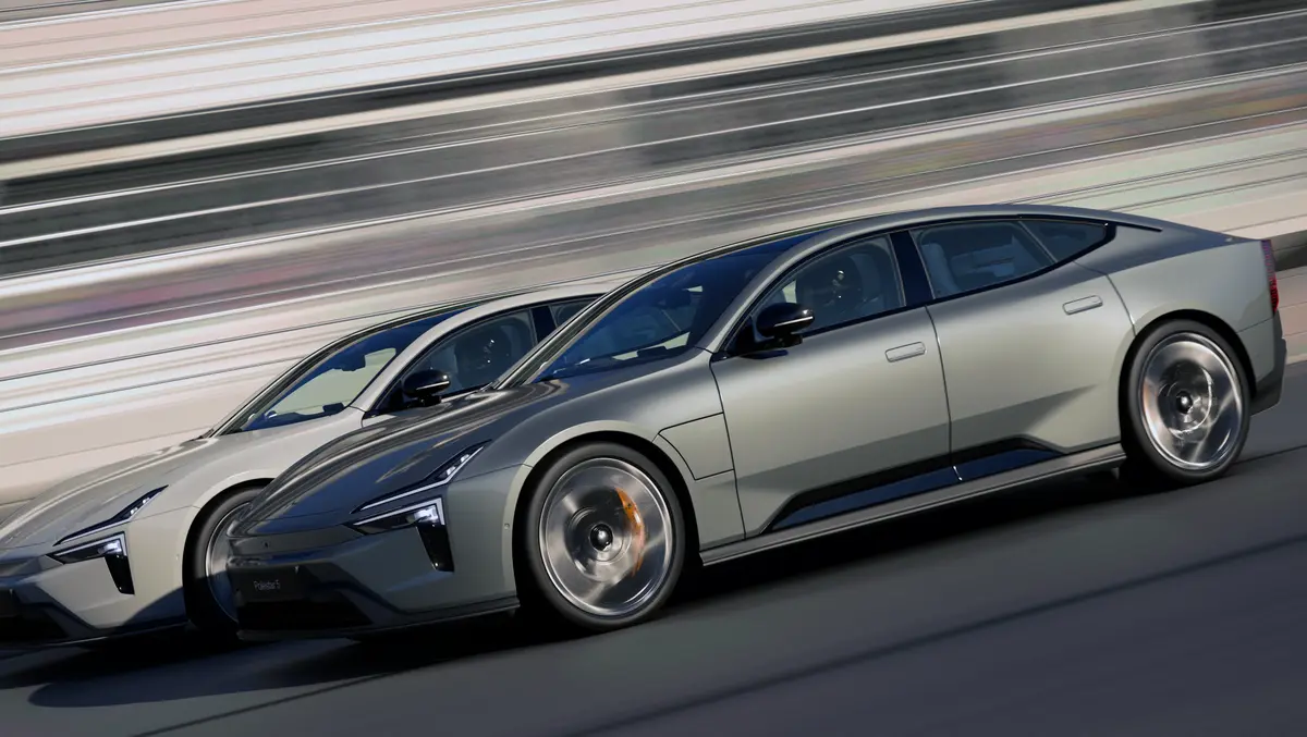 01 polestar 5  26 race daytona speedway 01