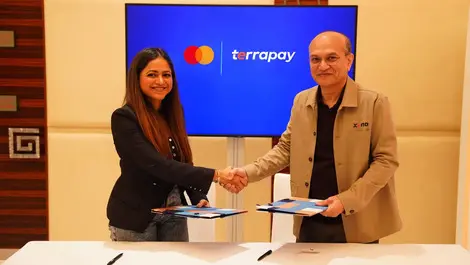 Prakriti singh  l  ambar sur  r 