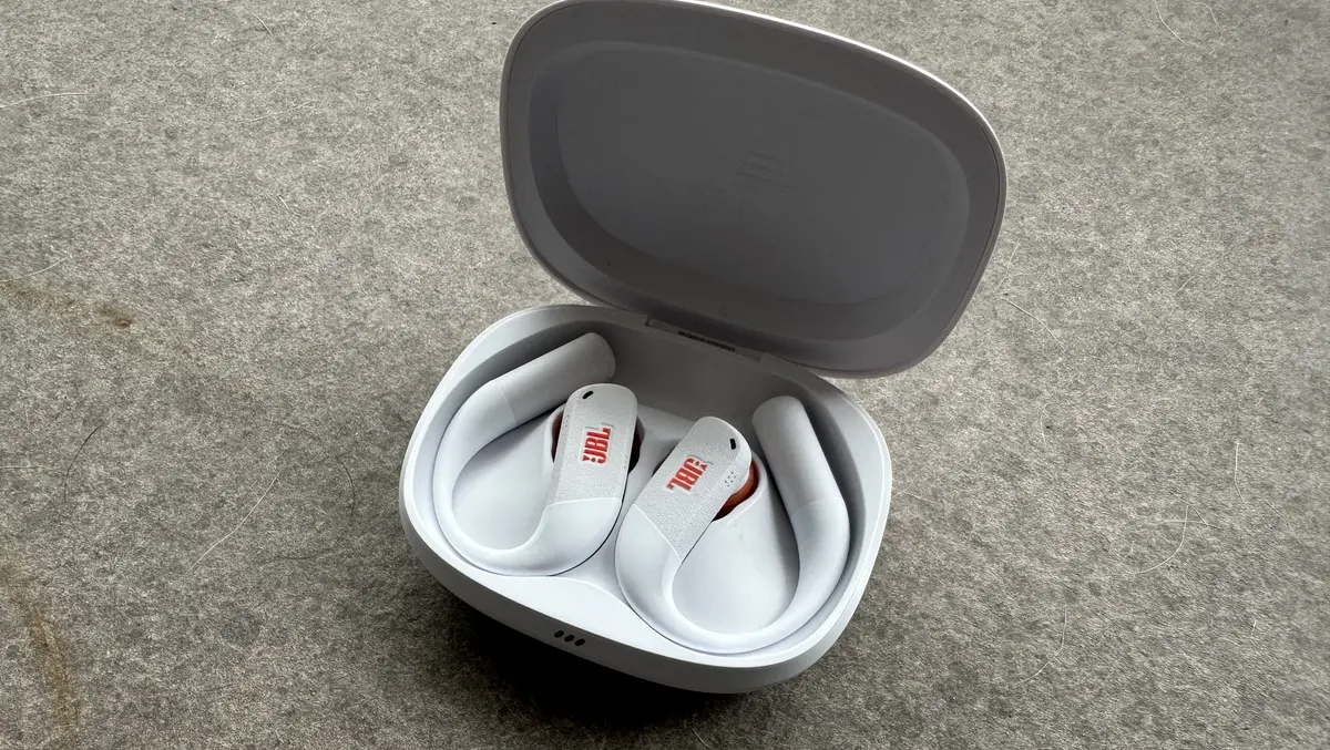 Hands-on review: JBL Endurance Peak 4